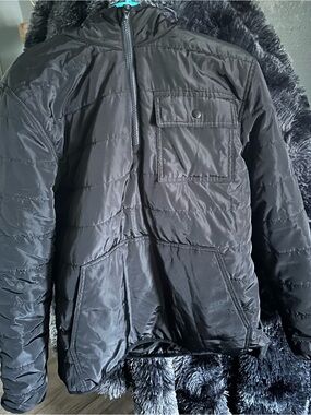 Black Quilted Jacket - Casual Warmth
